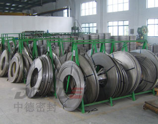 緙犵粫鍨墖鍐呭鐜洏鏉? width=